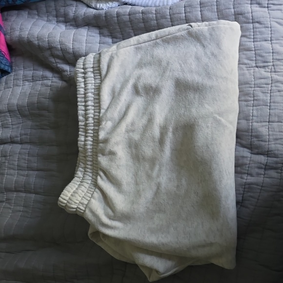 Old Navy Joggers - Picture 3 of 4